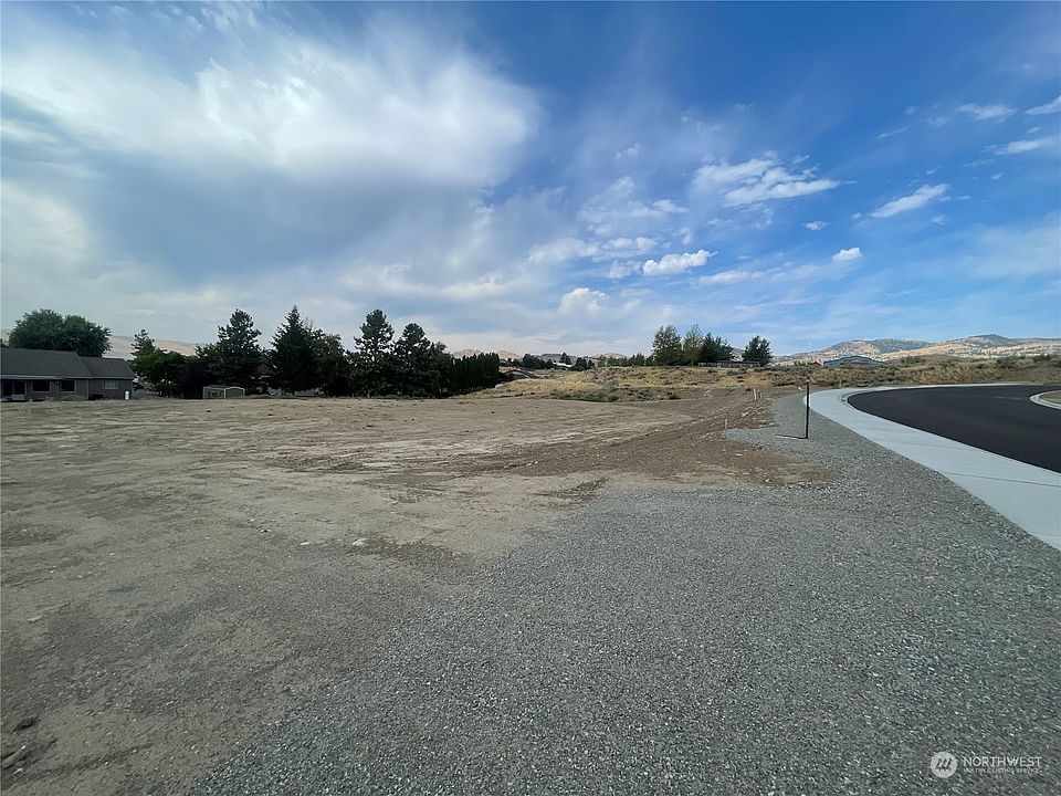 2nd image of 15 Parks Drive