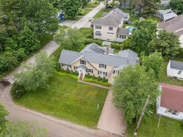 33 Dike Street, Wells, ME 04090