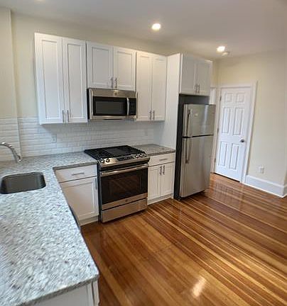 2nd image of 9 Seaverns Ave APT 2R