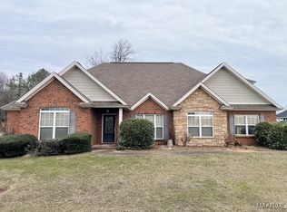 281 Sunset Dr, Deatsville, AL 36022