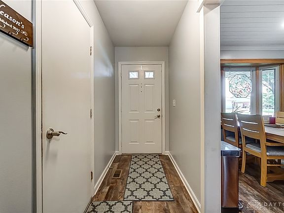 4th image of 8821 Emeraldgate Dr