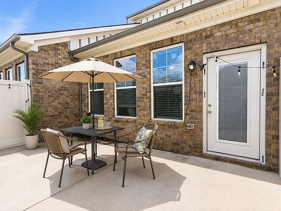 3rd image of 2108 Halfmoon Way