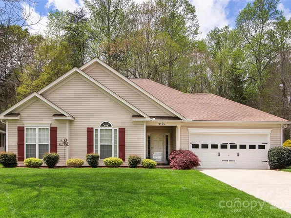 7165 Sedgebrook Dr W, Stanley, NC 28164