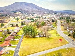 3 Wenonah Ave, Pearisburg, VA 24134