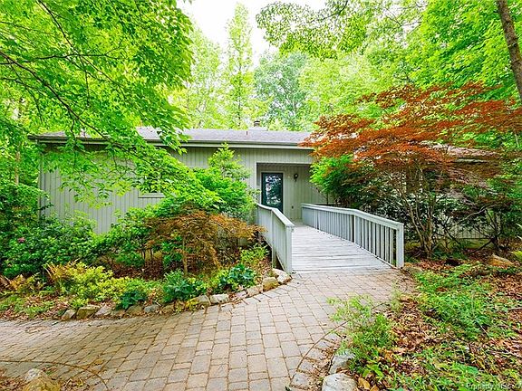 2nd image of 21 Walnut Hills Cir
