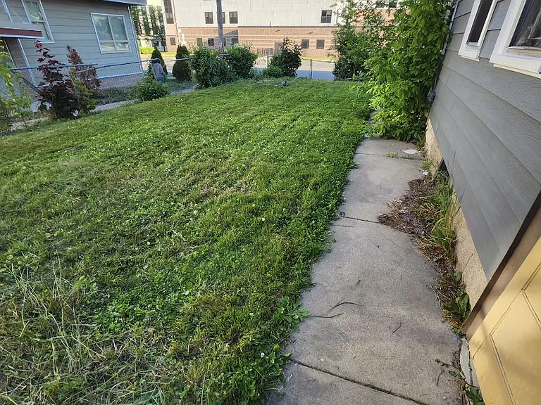 1230 W Highland Ave #3 — Photo 14