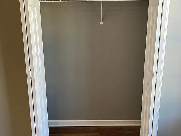 106 Oakwood Cir — Photo 27