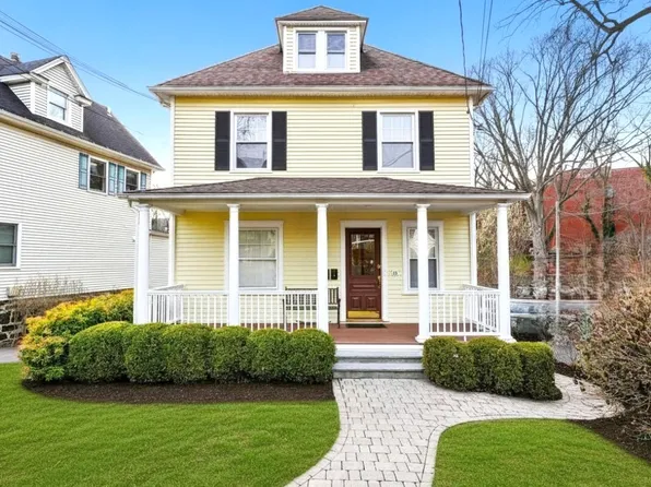 36 Locust St #B, Greenwich, CT 06830