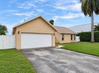 118 Mohigan Cir, Boca Raton, FL 33487
