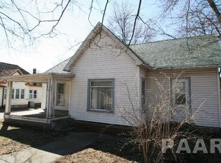 404 S Orchard St, Mackinaw, IL