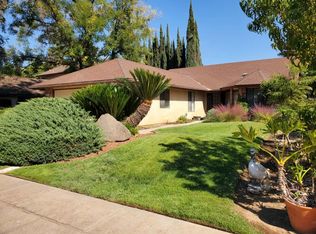 7762 N 7th St, Fresno, CA 93720