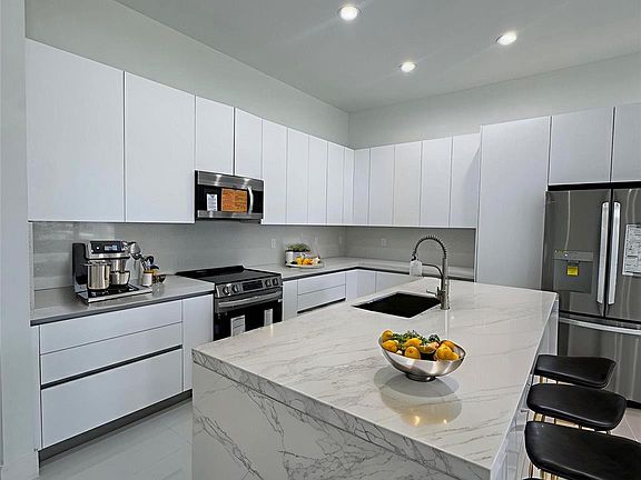 3rd image of 29100 SW 165 Avenue