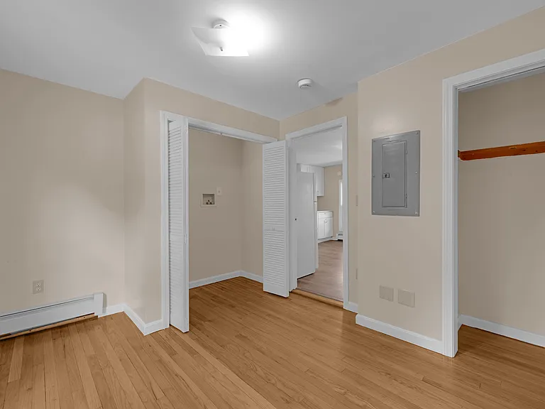21 Pleasant St #25 — Photo 11
