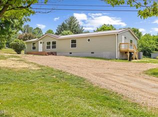 305 Broyles Ln, Bristol, TN 37620