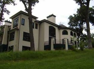 270 Forest Edge Ct, Burr Ridge, IL 60527