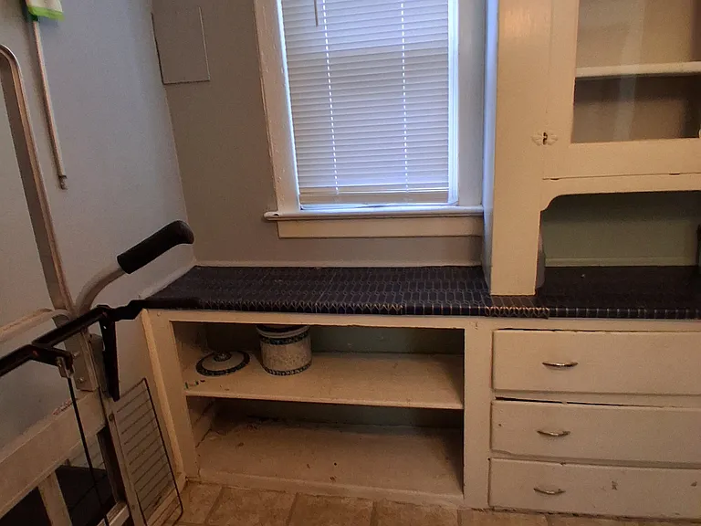 2529 Holmes St — Photo 5