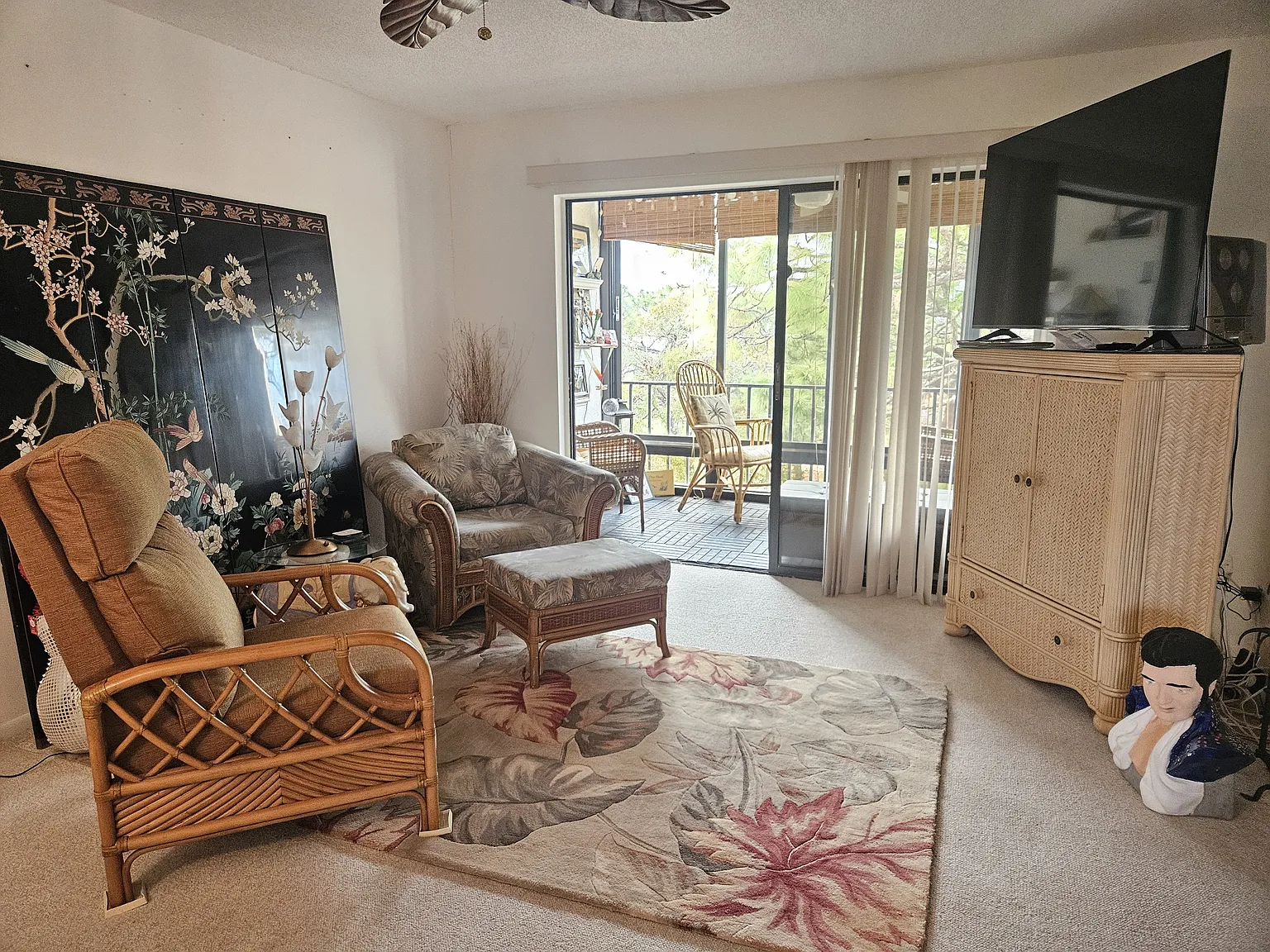 2 bed, 850 sqft, $2,050 — Photo 3