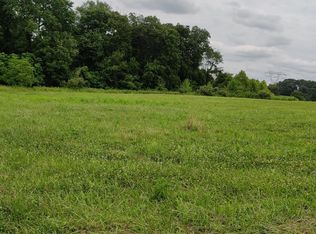 61 Bishop Rd, Pottstown, PA 19465