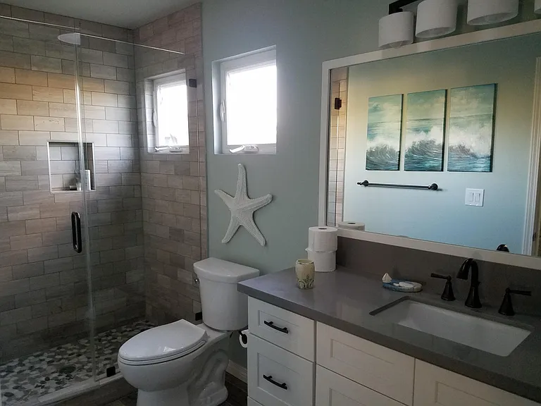 385 Panama Ave — Photo 22