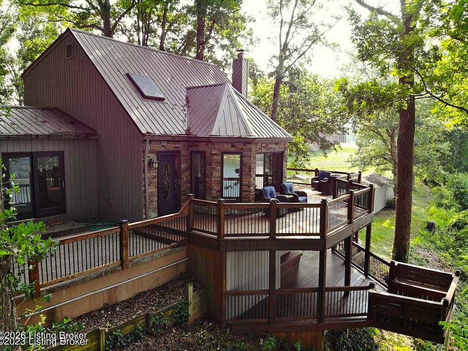 1st image of 96 Lisa Dr