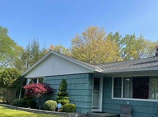 6 Whites Ln, Woodstock, NY 12498