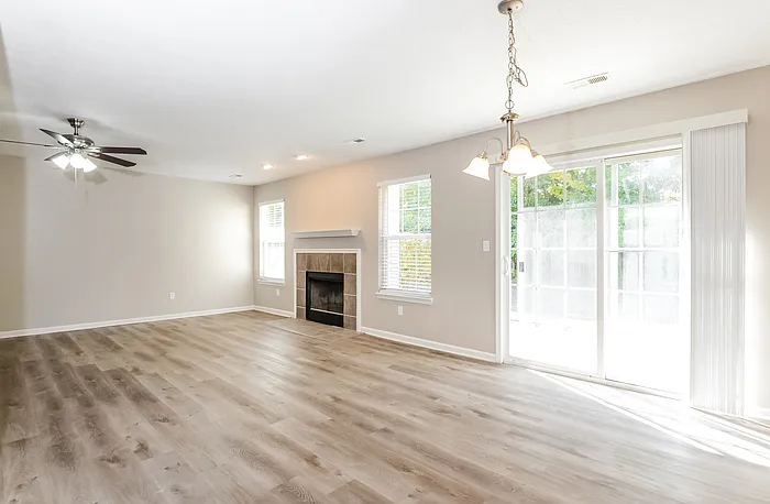 904 Flying Sun Dr — Photo 7