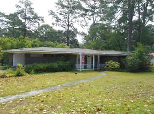 707 7th St NW, Springhill, LA 71075