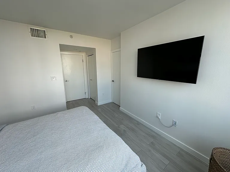 800 Claughton Island Dr #805 — Photo 19