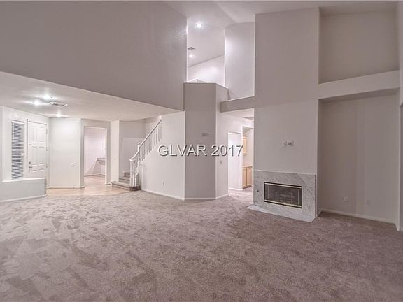 4th image of 2020 Summer Spruce Pl Unit 103