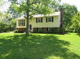 15007 Greymont Dr, Centreville, VA 20120