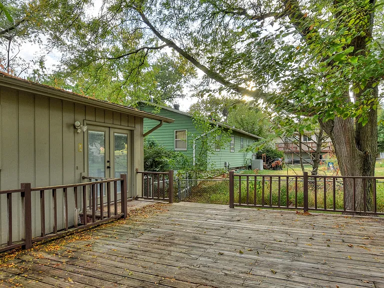 9630 Taylor St — Photo 35