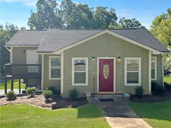 116 E 20th St, Lanett, AL 36863