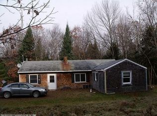 40 Giggey Dr, Skowhegan, ME 04976
