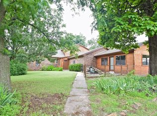 7915 E Indian Hills Rd, Norman, OK 73026