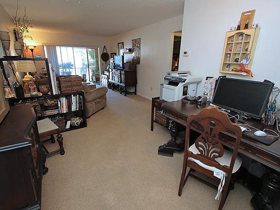 3rd image of 3121 28th Ave N APT 205