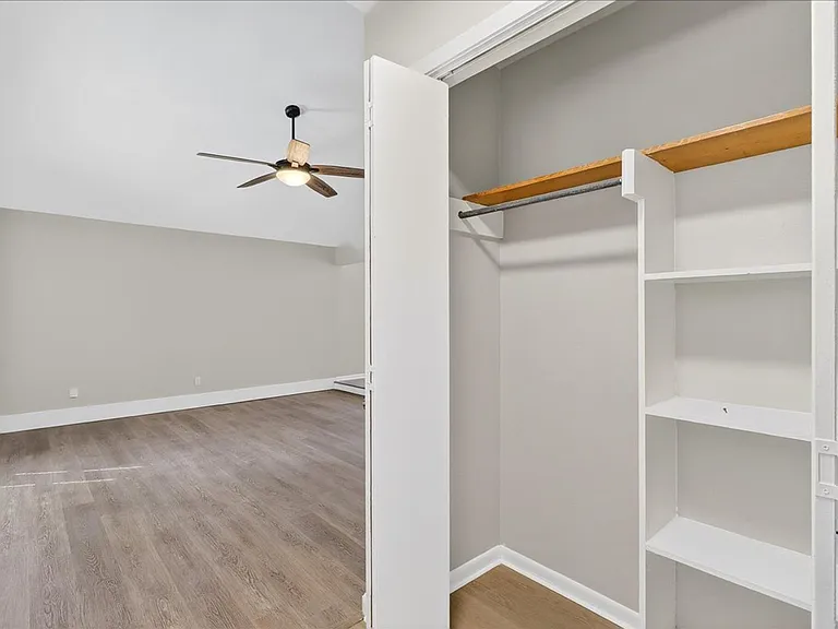 11613 Cripple Creek Dr — Photo 17