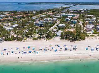 3720 Gulf Dr, Holmes Beach, FL 34217