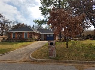 3204 Birch Ln, Edmond, OK 73034