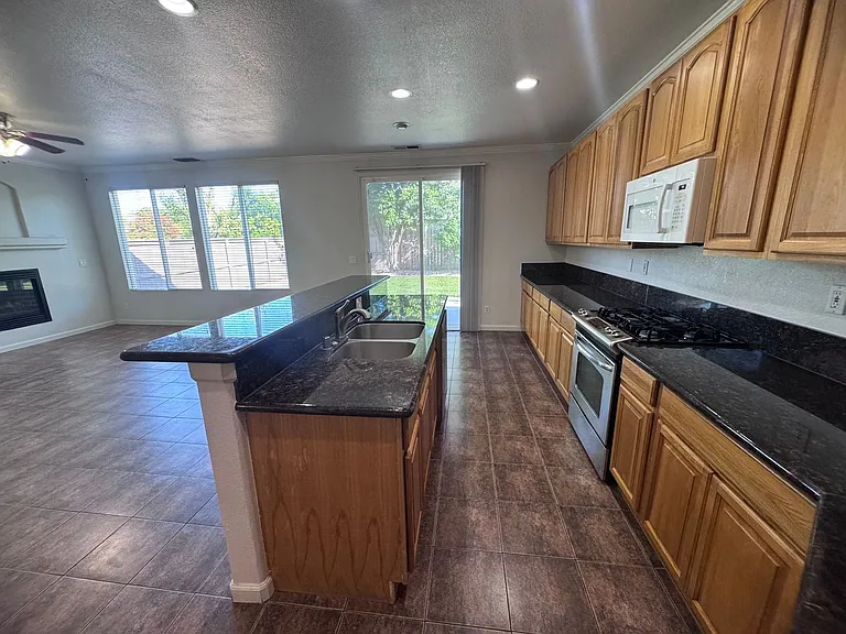 9801 Caygoude Ct — Photo 23