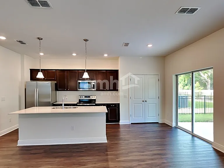22485 Bellini Cir — Photo 4