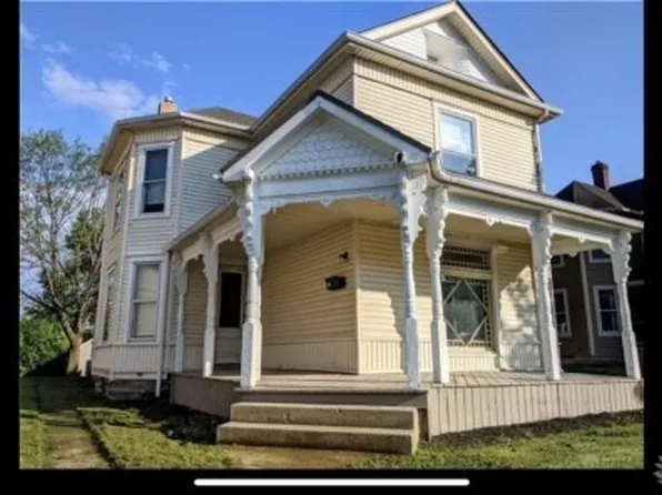 37 Western Ave, Brookville, OH 45309