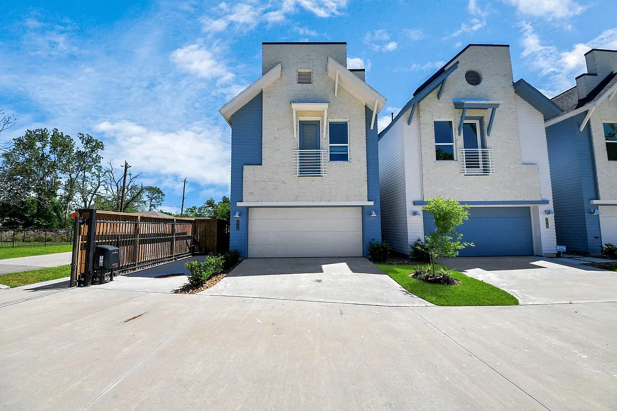 Building Photo - 1032 Glen Ave #D