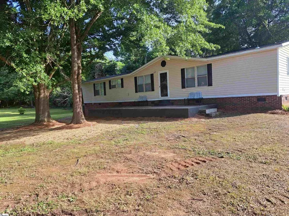 976 Bull Hill Rd, Gray Court, SC 29645
