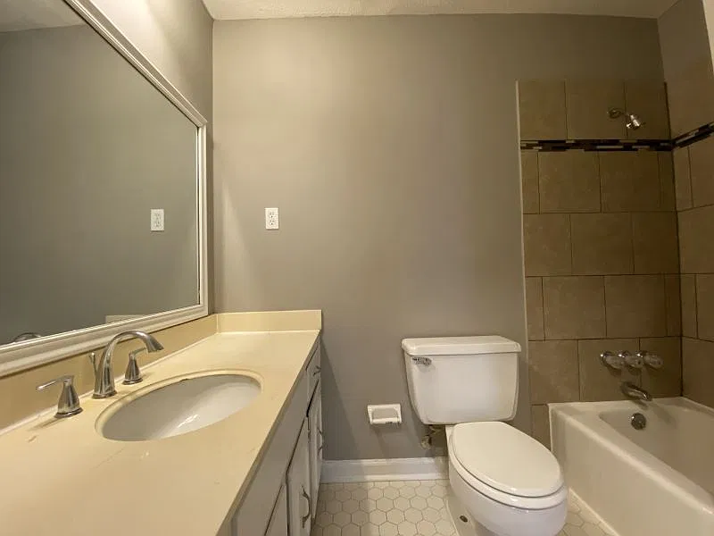 5234 Knight Arnold Rd — Photo 4