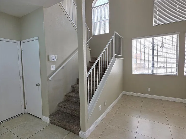 2524 Silver Shadow Dr — Photo 38