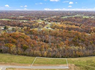 8 Rolling Meadows Ln, Campbellsville, KY 42718