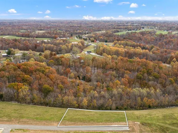 8 Rolling Meadows Ln, Campbellsville, KY 42718