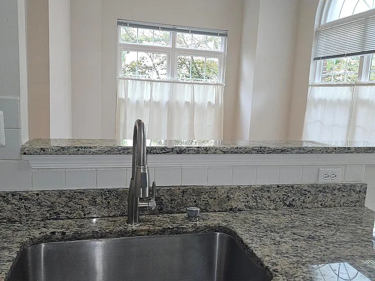 9659 Athens Pl — Photo 12