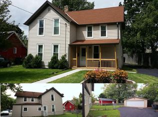 420 Wood St, Oconomowoc, WI