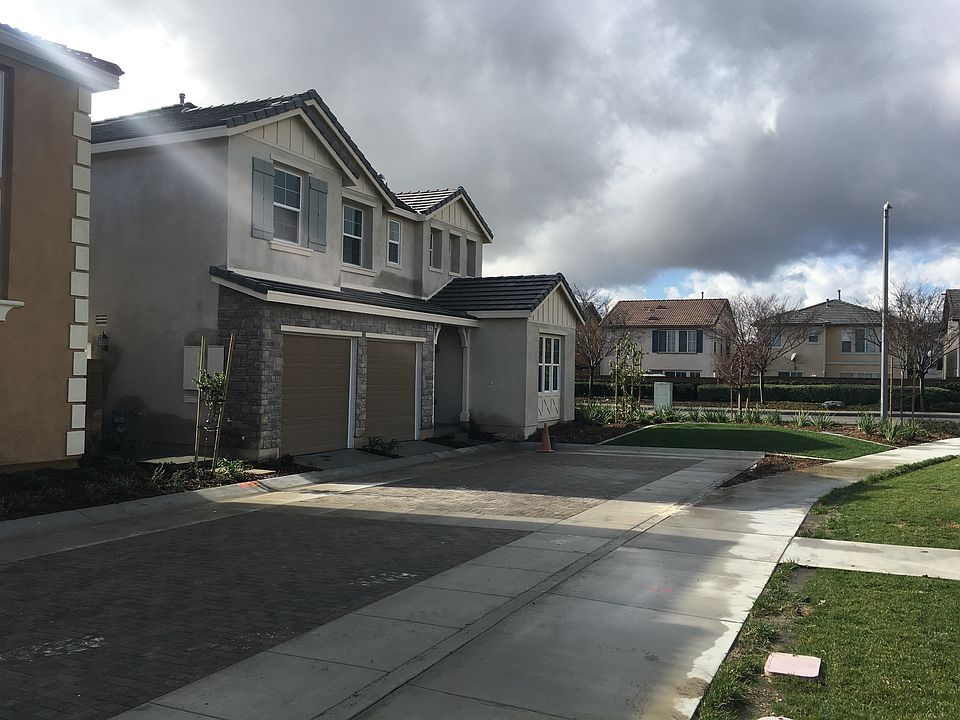 1st image of 2816 S Via Belamaria